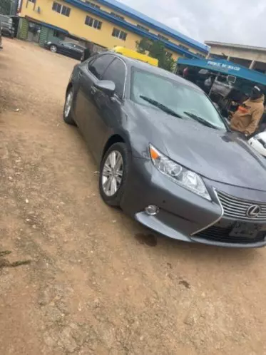 Lexus ES 250