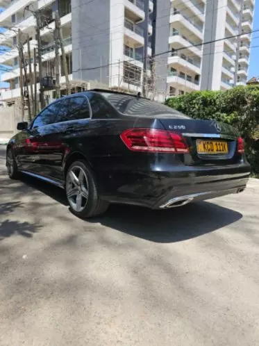 Mercedes-Benz E250
