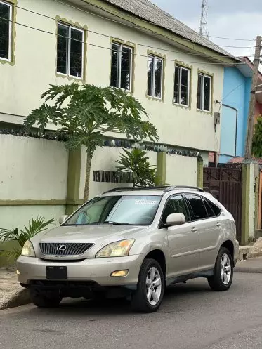 Lexus RX 330