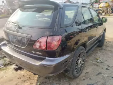 Lexus RX 300