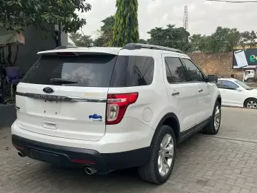 Ford EXPLORER 3.5L