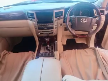 Lexus LX 570