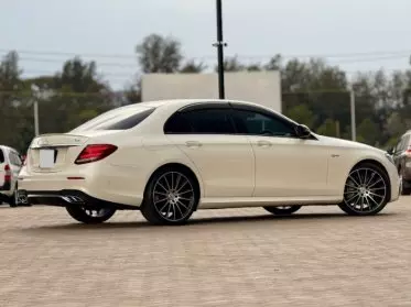 Mercedes-Benz E 43 AMG