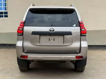 Toyota Land Cruiser Prado TX L