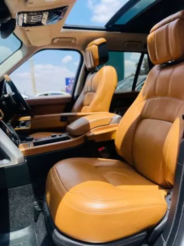 RANGE ROVER Autobiography
