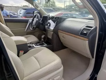 Toyota Landcruiser Prado