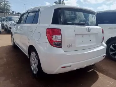 Toyota Ist