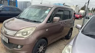 SUZUKI Solio