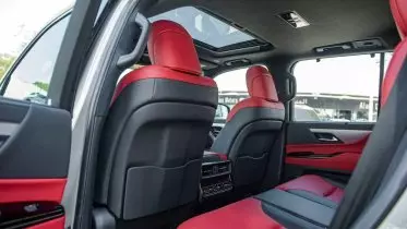 Lexus LX 600