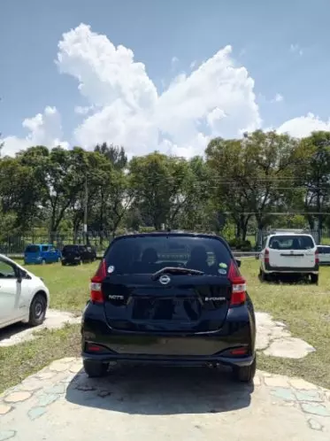 Nissan 100 NX