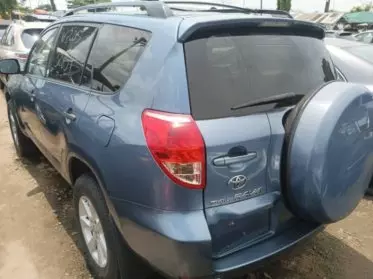 Toyota RAV 4