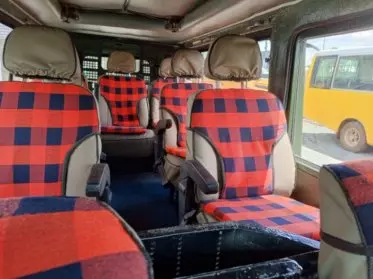 Toyota Land Cruiser 76 hard Top (9 Seater)