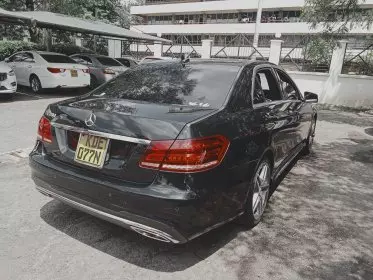 Mercedes-Benz E 250