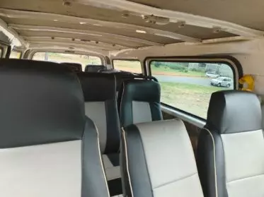 Nissan Caravan