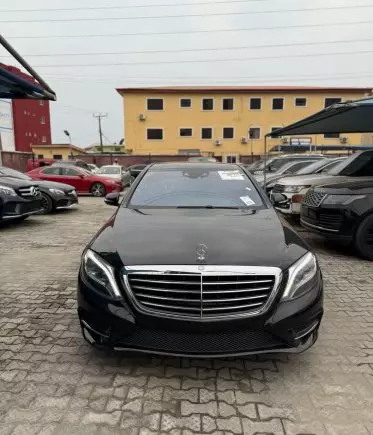 Mercedes-Benz S 550