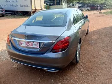 Mercedes-Benz C 200