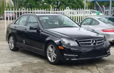 Mercedes-Benz C 300