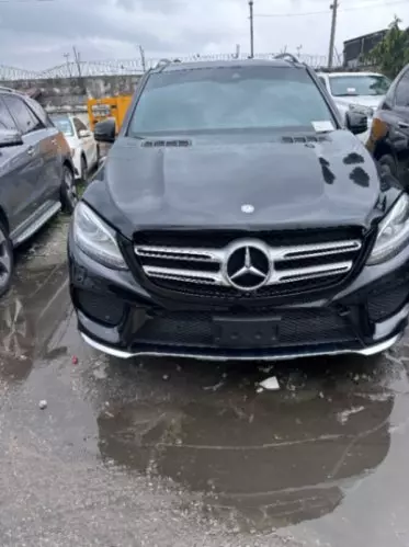 Mercedes-Benz GLE 350