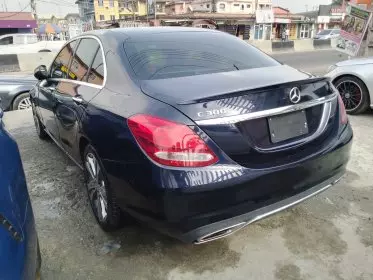 Mercedes-Benz C 300