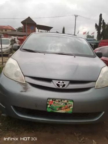 Toyota Sienna