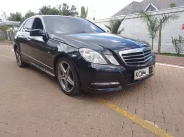 Mercedes-Benz E250