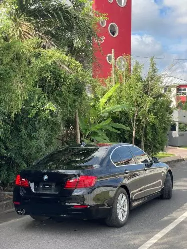 BMW 528i