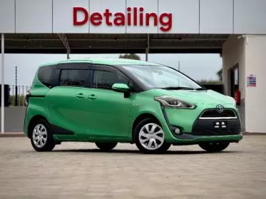 Toyota Sienta Hybrid