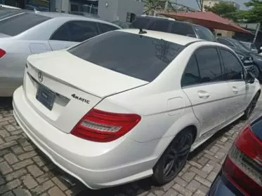 Mercedes-Benz C 300