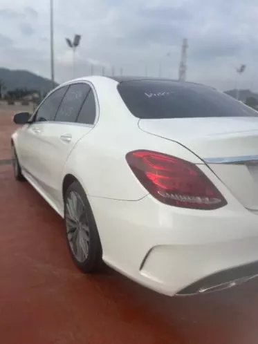 Mercedes-Benz C 400