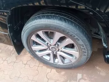 Toyota Landcruiser  V8