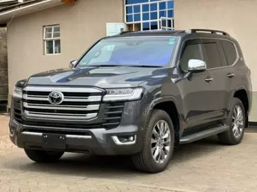 Toyota Landcruiser 300