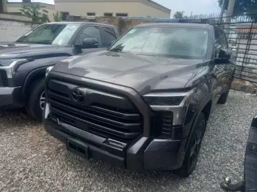 Toyota Tundra
