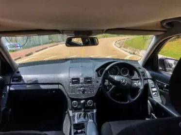 Mercedes-Benz C200