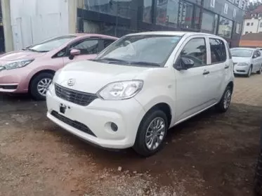 Daihatsu Boon 