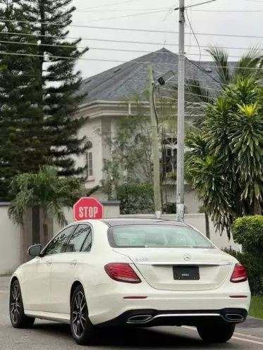 Mercedes-Benz E 400