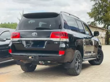 Toyota Landcruiser Sahara