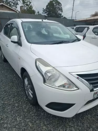 Nissan Latio