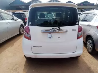 Toyota Ractis