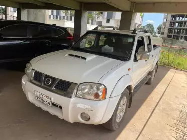Nissan NP 300