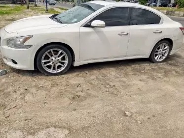 Nissan Maxima