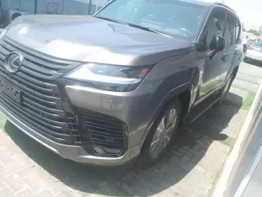 Lexus LX 600
