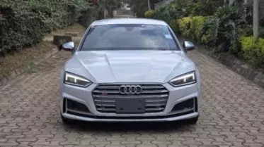 Audi RS5