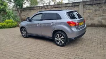 Mitsubishi RVR