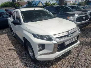 Mitsubishi L200