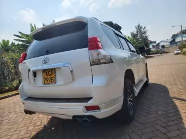 Toyota Landcruiser Prado