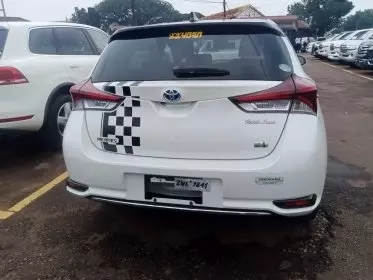 Toyota Auris Hybrid