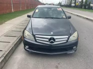 Mercedes-Benz C 300