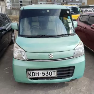 SUZUKI Spacia 