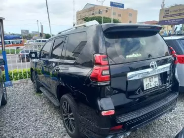 Toyota Land Cruiser Prado VX.L