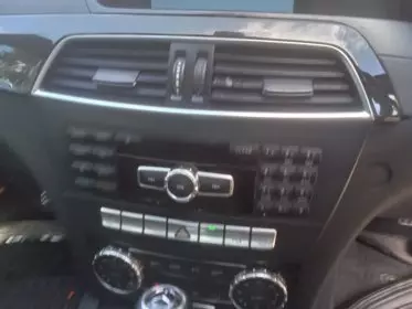 Mercedes-Benz C200